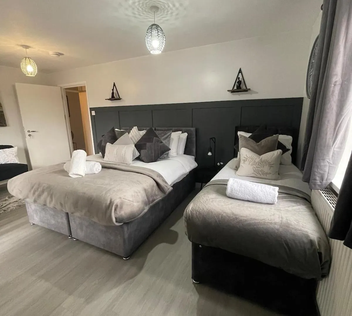 Apartment Luxurious & Spacious 3-Br Free Parking Balcony London
