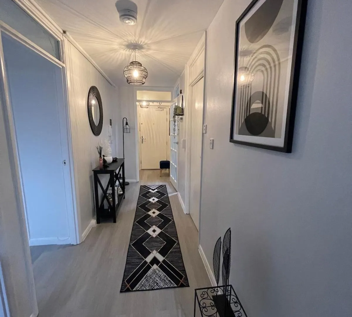 Apartment Luxurious & Spacious 3-Br Free Parking Balcony London