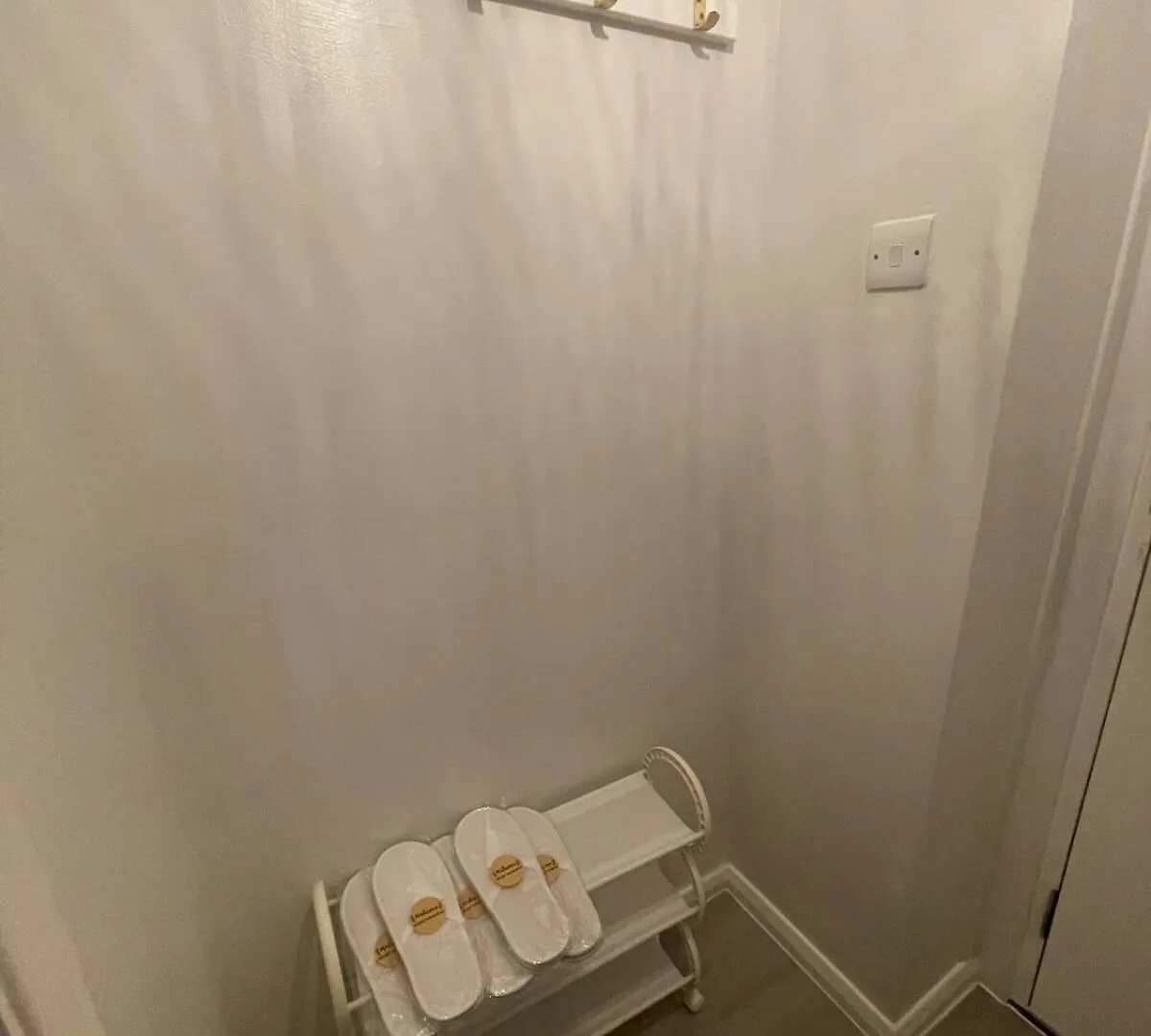 Apartment Luxurious & Spacious 3-Br Free Parking Balcony London