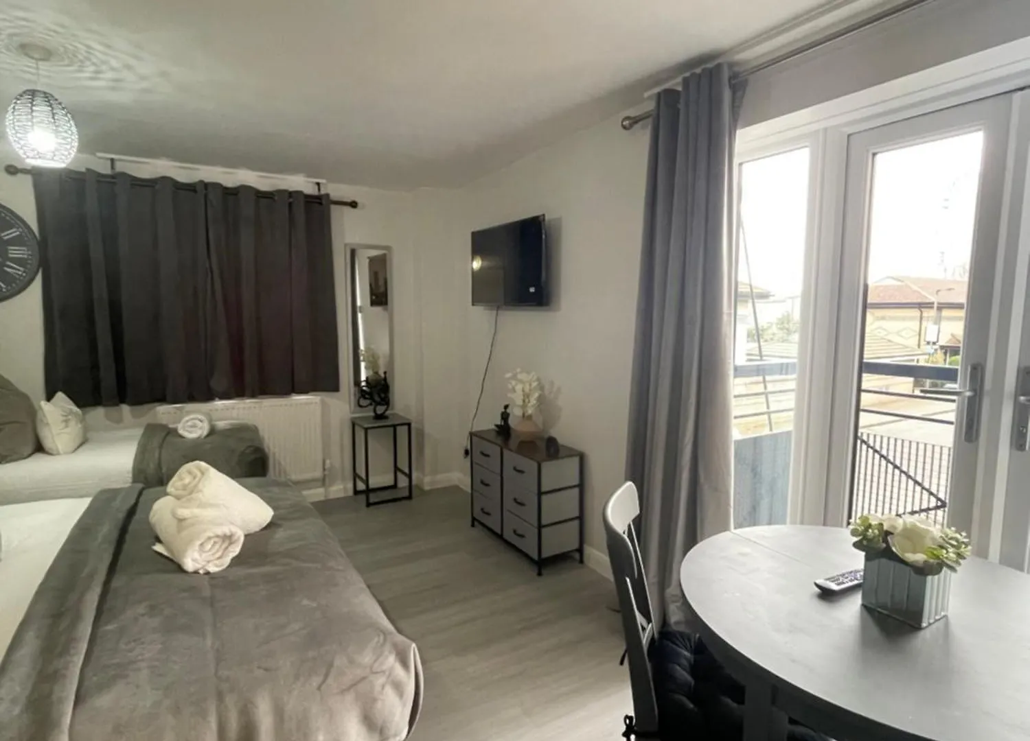 Luxurious & Spacious 3-Br Free Parking Balcony London United Kingdom